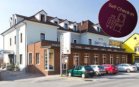 Motel Zeltweg - Self-Check-In